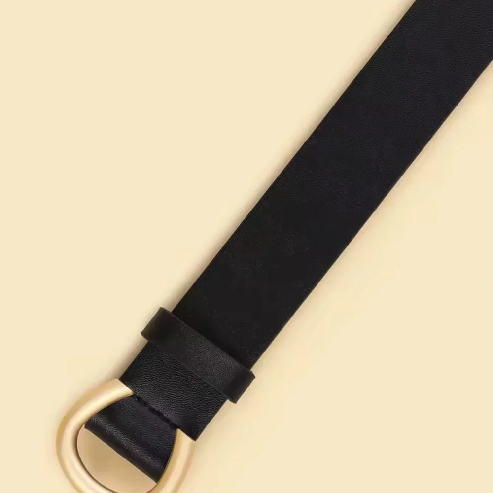 Classic Black Leather Gold C Buckle Belt - Picture 10 of 10